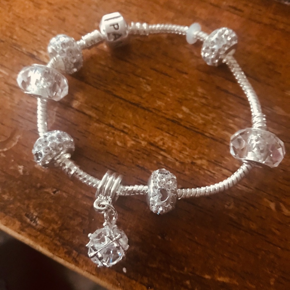 Pandora  bracelet! Bundle ❤️❤️❤️🎈